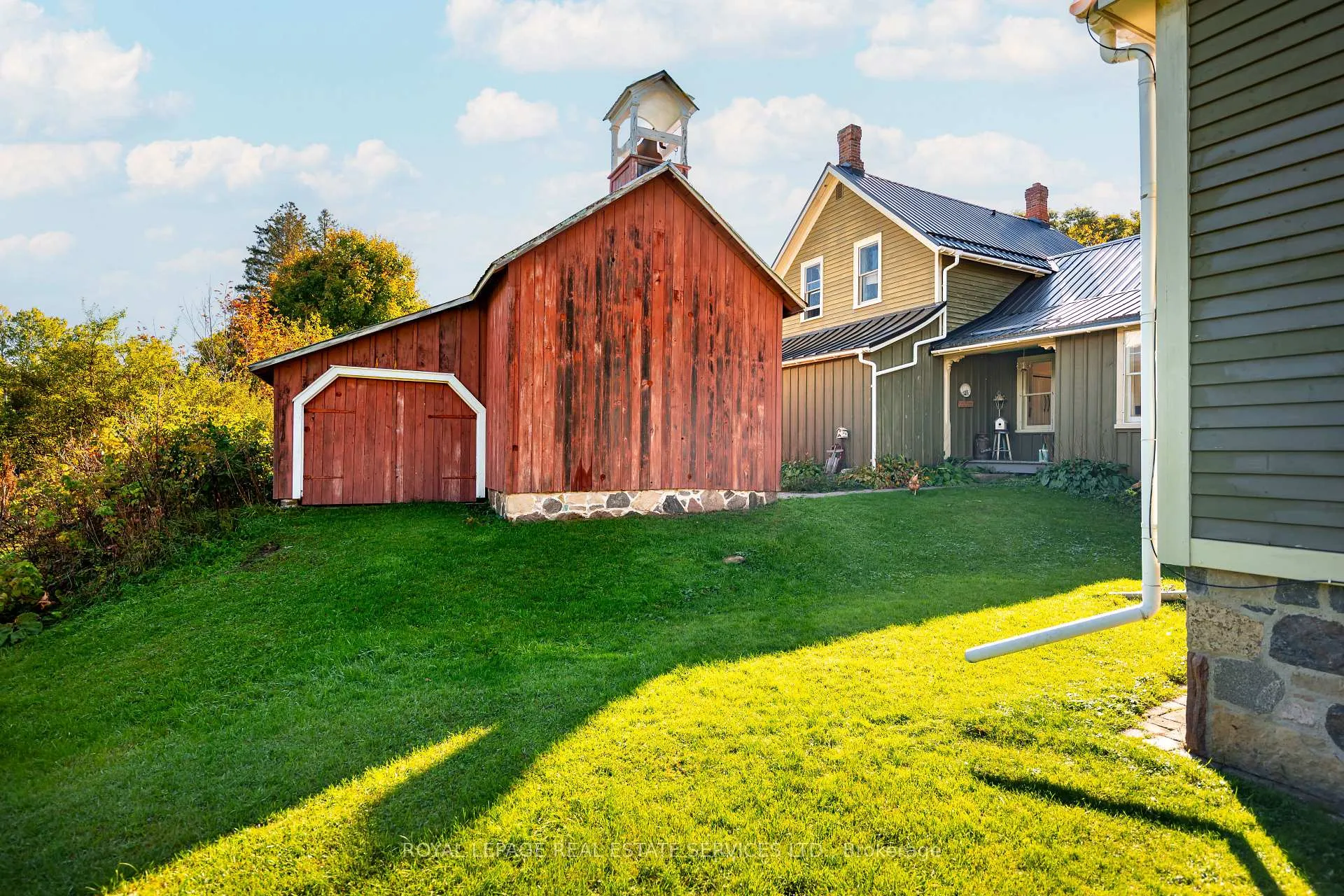 Photo 33 of 2414 Concession 3 Road, Caledon, Palgrave — HOMEH
