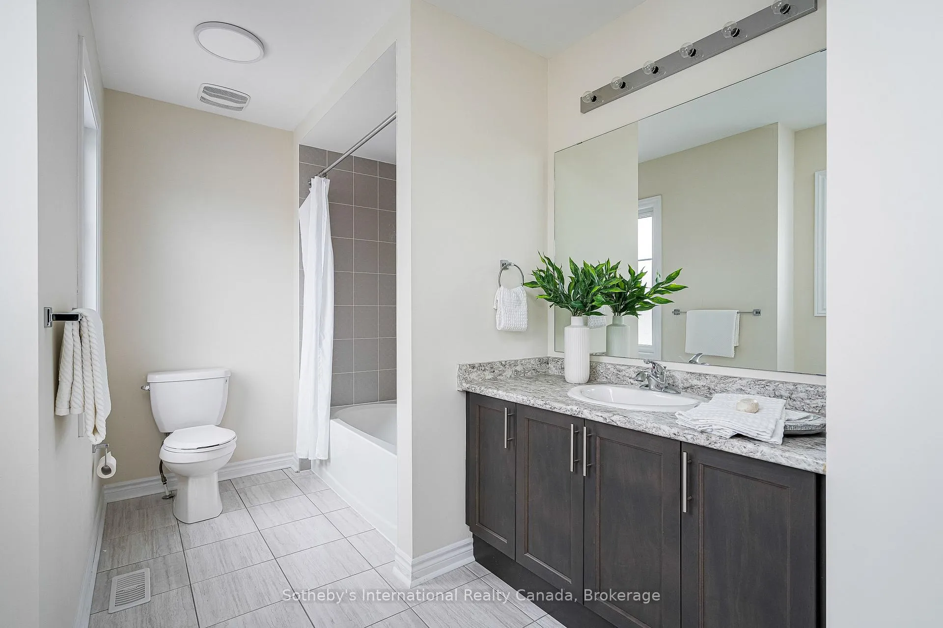 Photo 32 of 45 Mclean Avenue, Collingwood — HOMEH