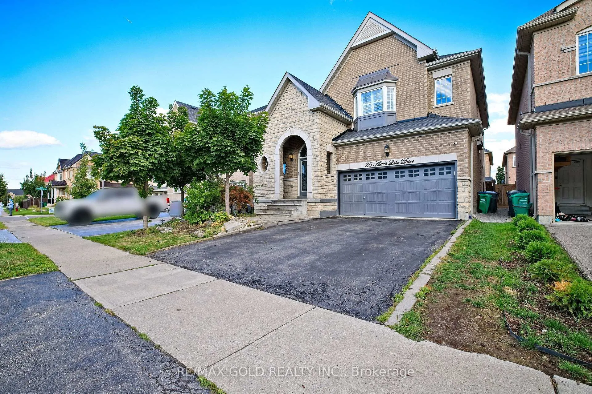 Photo 1 of 35 Abitibi Lake Drive, Brampton, Sandringham-Wellington — HOMEH