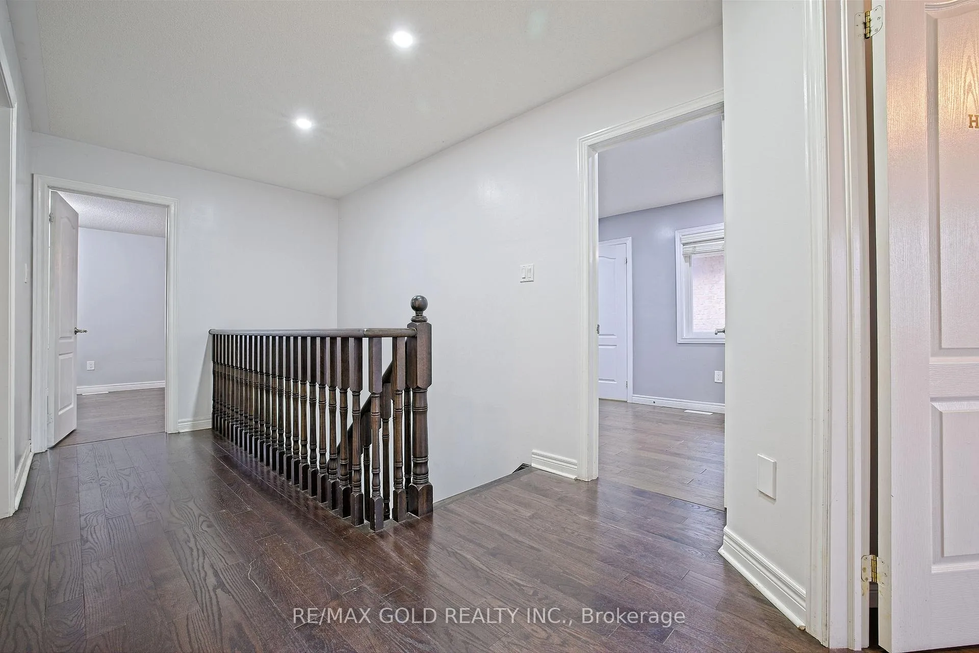 Photo 24 of 35 Abitibi Lake Drive, Brampton, Sandringham-Wellington — HOMEH