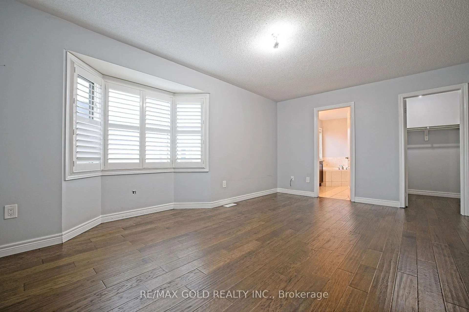 Photo 26 of 35 Abitibi Lake Drive, Brampton, Sandringham-Wellington — HOMEH