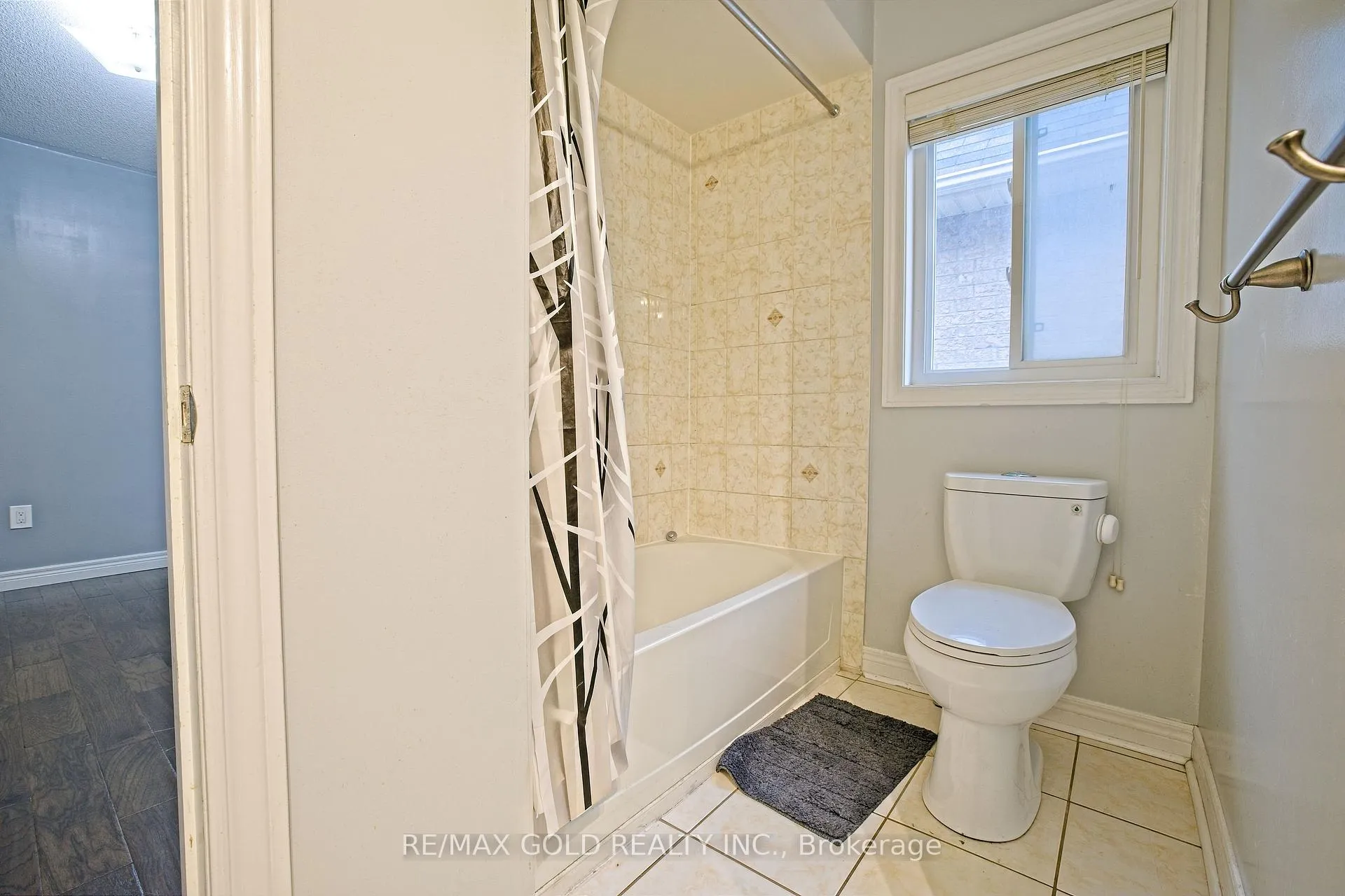 Photo 34 of 35 Abitibi Lake Drive, Brampton, Sandringham-Wellington — HOMEH
