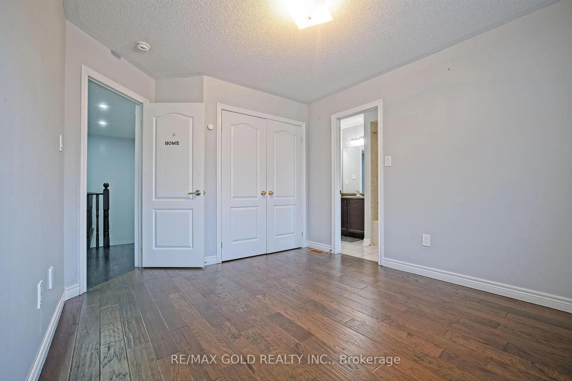Photo 38 of 35 Abitibi Lake Drive, Brampton, Sandringham-Wellington — HOMEH