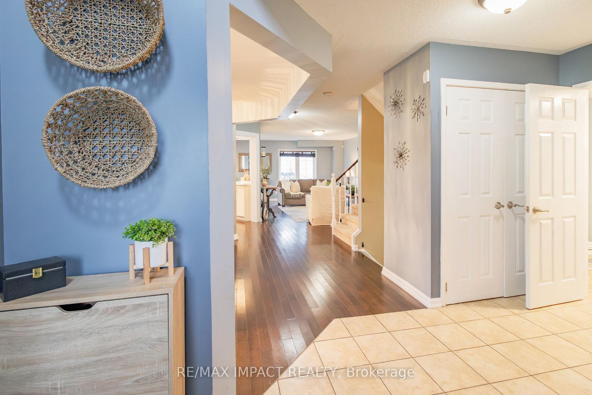 Photo 4 of 25 Bannister Street, Clarington, Bowmanville — HOMEH