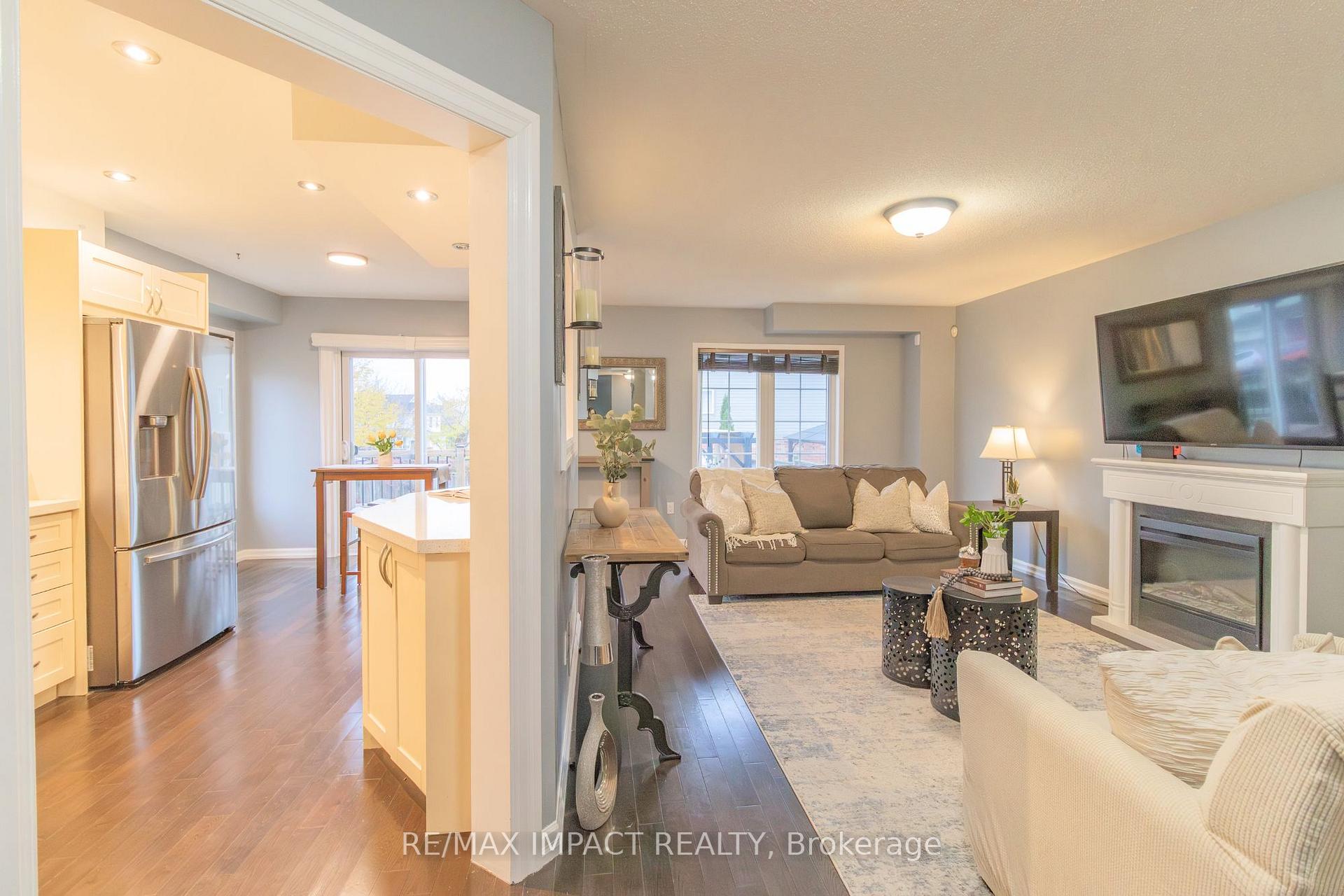 Photo 10 of 25 Bannister Street, Clarington, Bowmanville — HOMEH