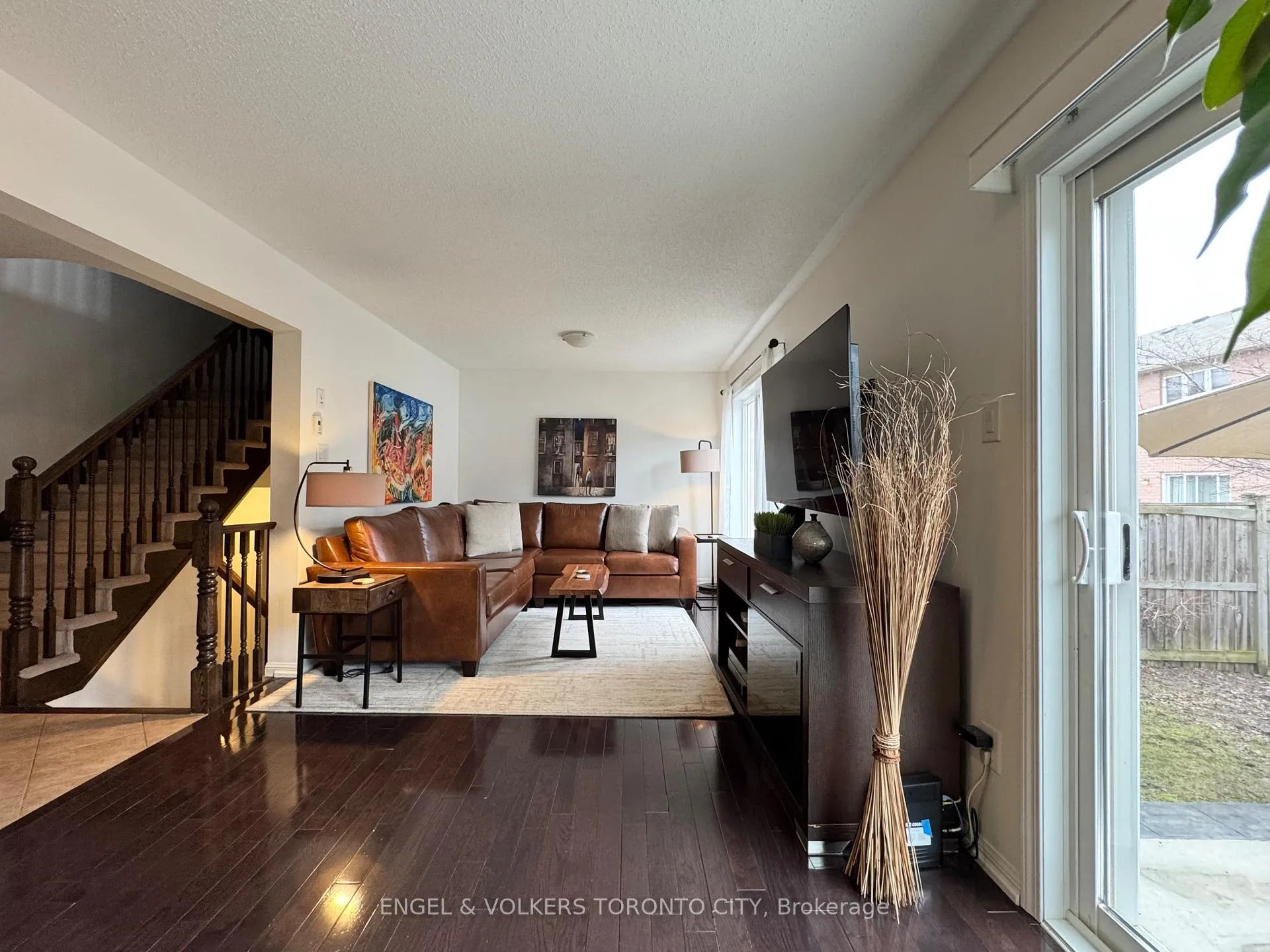 Photo 3 of 67 Gleave Terrace, Milton, Harrison — HOMEH
