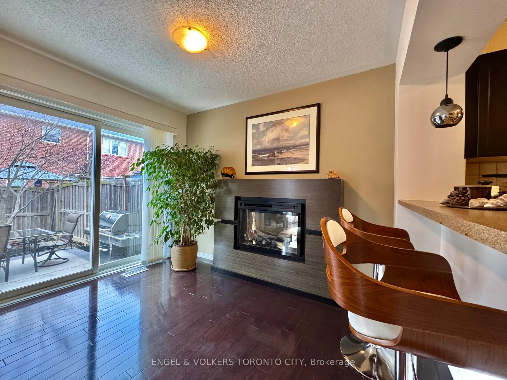 Photo 10 of 67 Gleave Terrace, Milton, Harrison — HOMEH