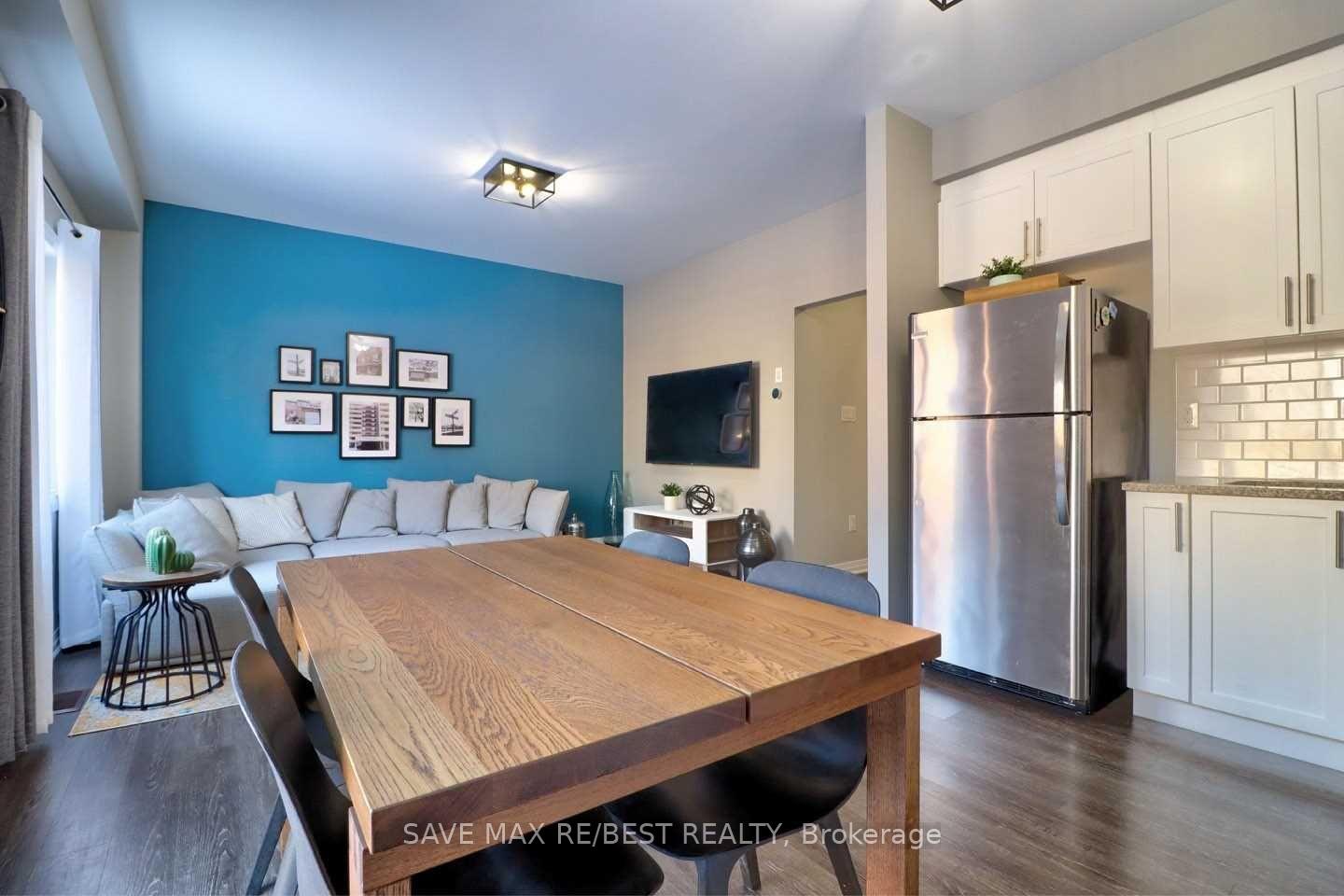 Photo 13 of 10 Bedford Estates Crescent, Barrie, Bayshore — HOMEH