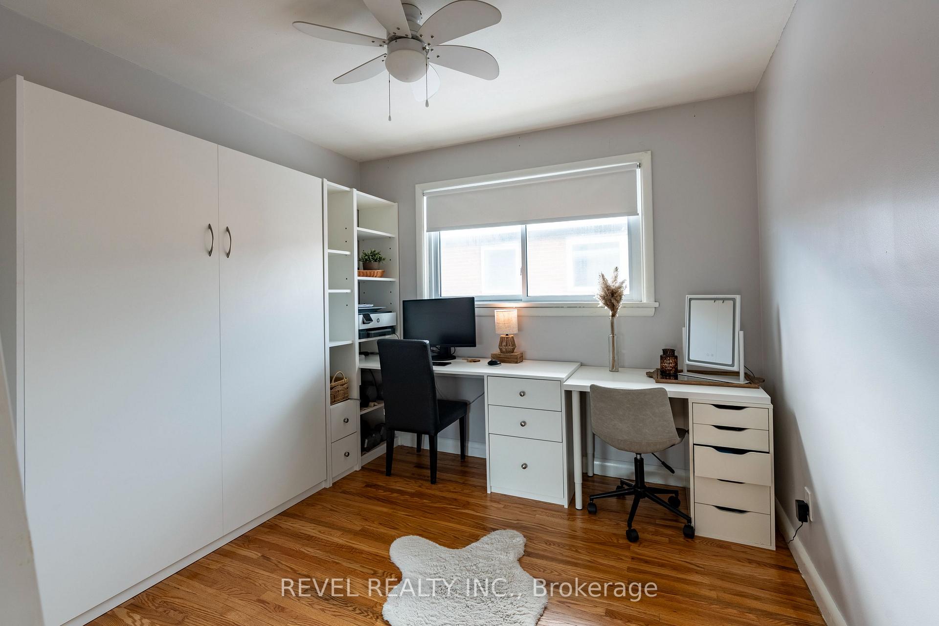 Photo 17 of 34 Bothwell Crescent, Barrie, Wellington — HOMEH