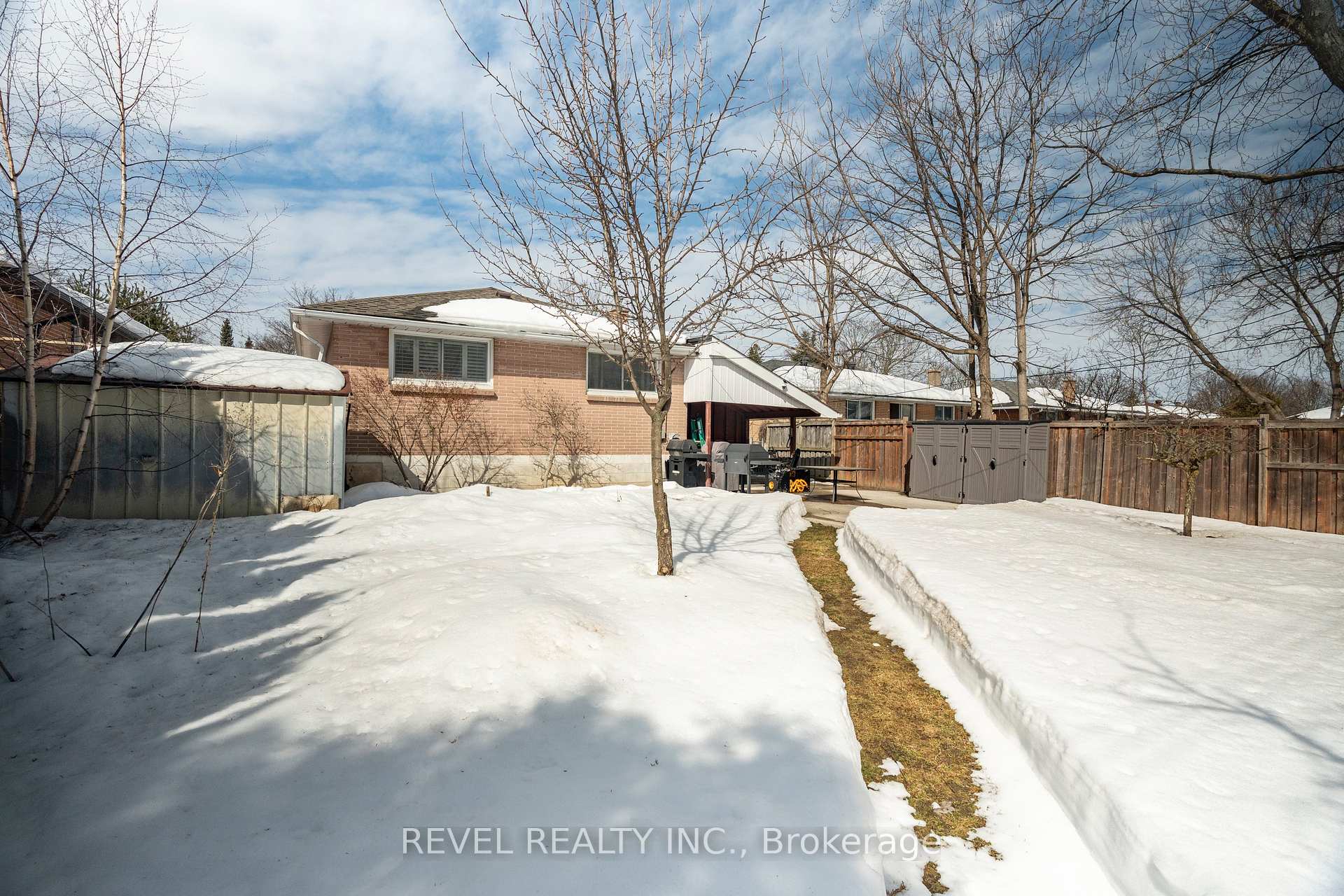 Photo 43 of 34 Bothwell Crescent, Barrie, Wellington — HOMEH