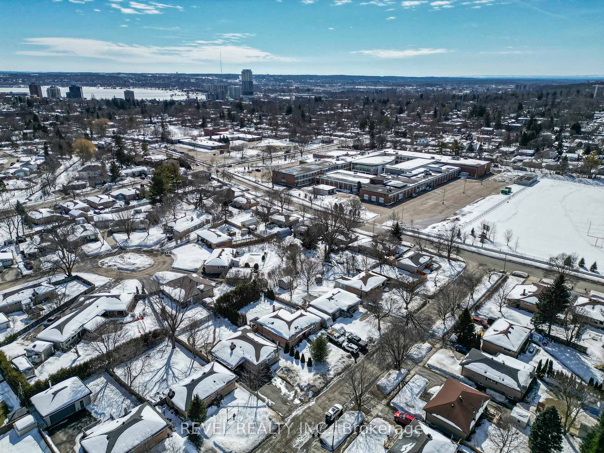 Photo 47 of 34 Bothwell Crescent, Barrie, Wellington — HOMEH
