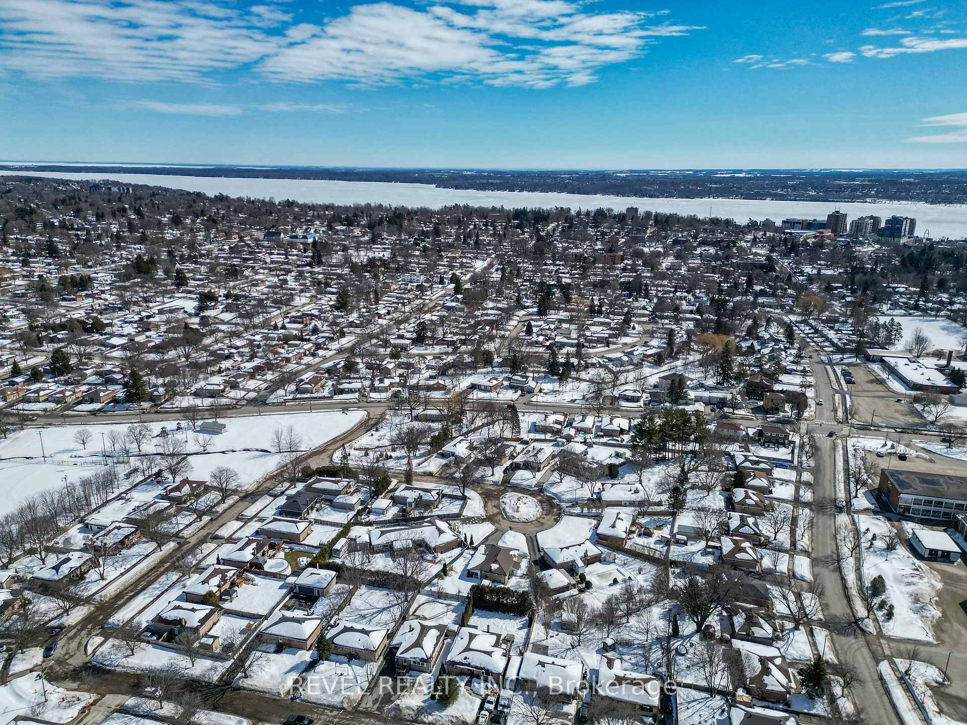 Photo 50 of 34 Bothwell Crescent, Barrie, Wellington — HOMEH