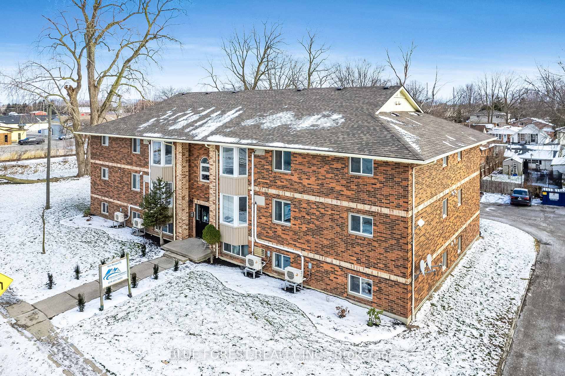 Photo 1 of 388 Park Avenue E, Chatham-Kent, Chatham — HOMEH