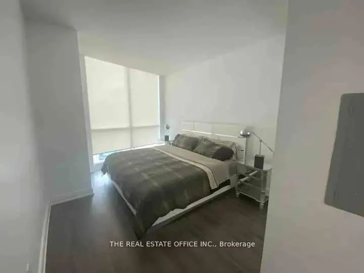 Photo 10 of Unit PH02, 219 Fort York Boulevard, Toronto, Niagara — HOMEH