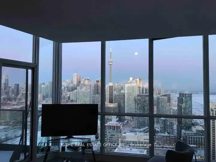 Photo 13 of Unit PH02, 219 Fort York Boulevard, Toronto, Niagara — HOMEH