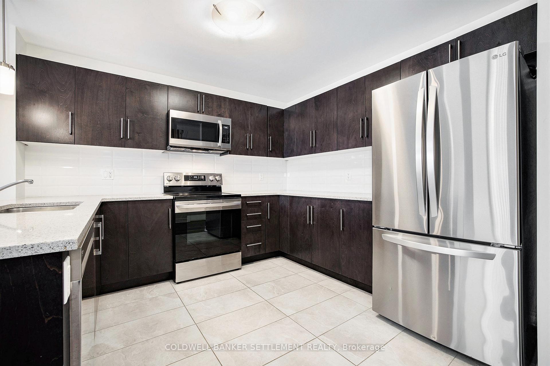 Photo 12 of 102 Dowdall Circle, Carleton Place — HOMEH