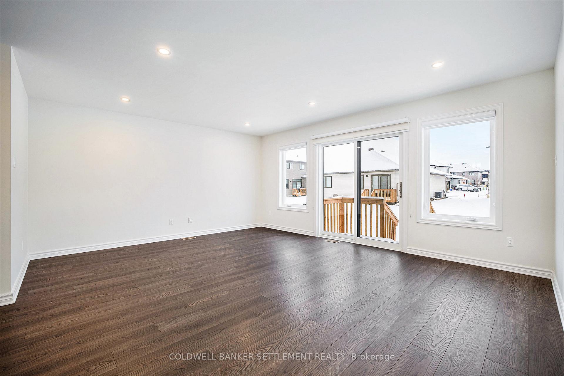 Photo 15 of 102 Dowdall Circle, Carleton Place — HOMEH
