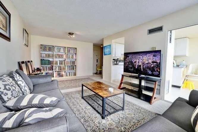 Photo 3 of Unit 2009, 10 Markbrook Lane, Etobicoke, Mount Olive-Silverstone-Jamestown — HOMEH