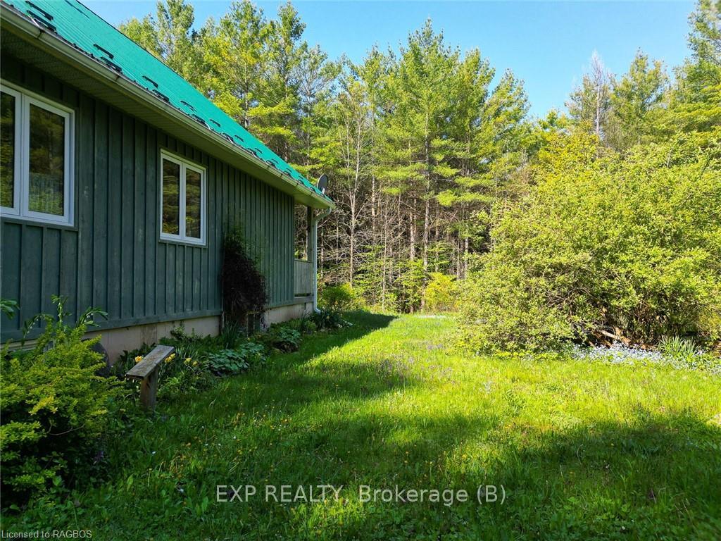 Photo 9 of 743100 Sideroad 10, Chatsworth — HOMEH