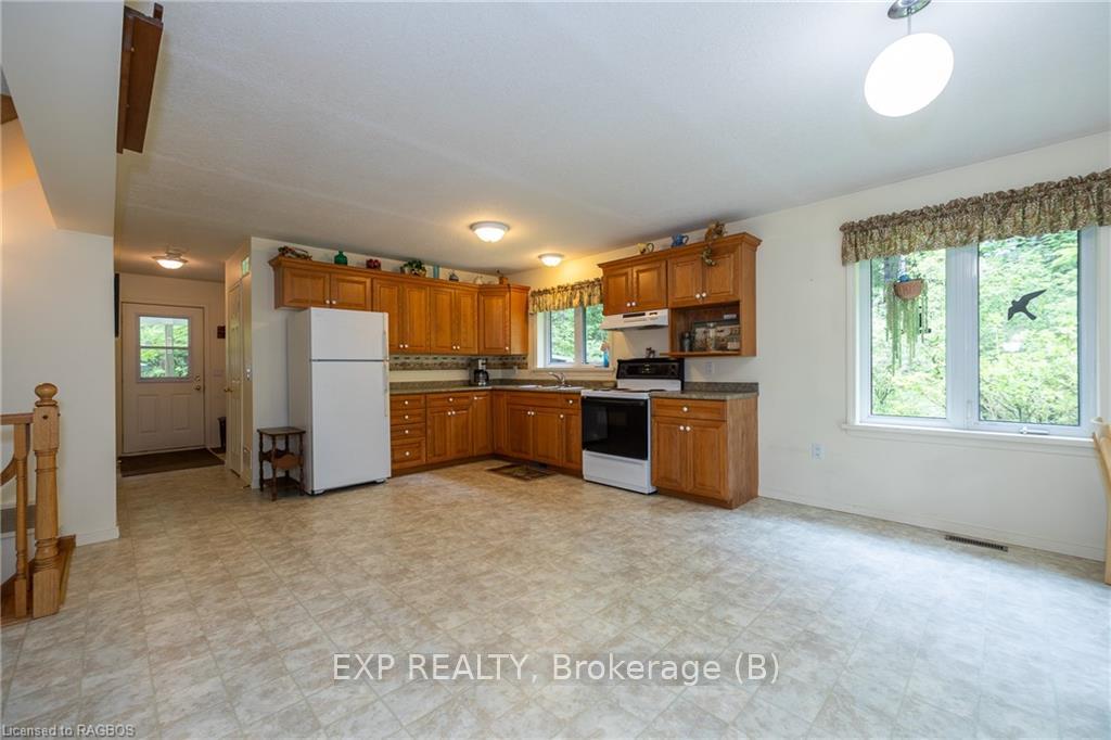 Photo 17 of 743100 Sideroad 10, Chatsworth — HOMEH