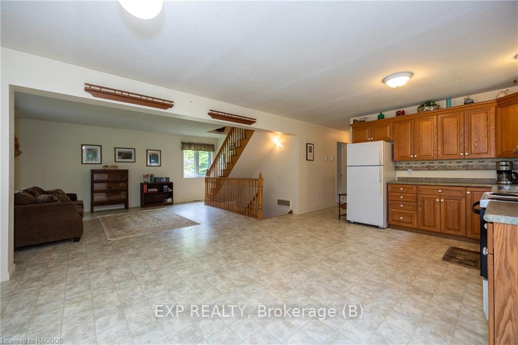 Photo 18 of 743100 Sideroad 10, Chatsworth — HOMEH