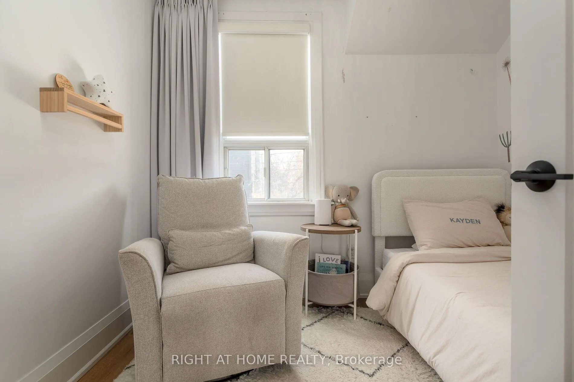 Photo 15 of 171 Islington Avenue, Etobicoke, New Toronto — HOMEH