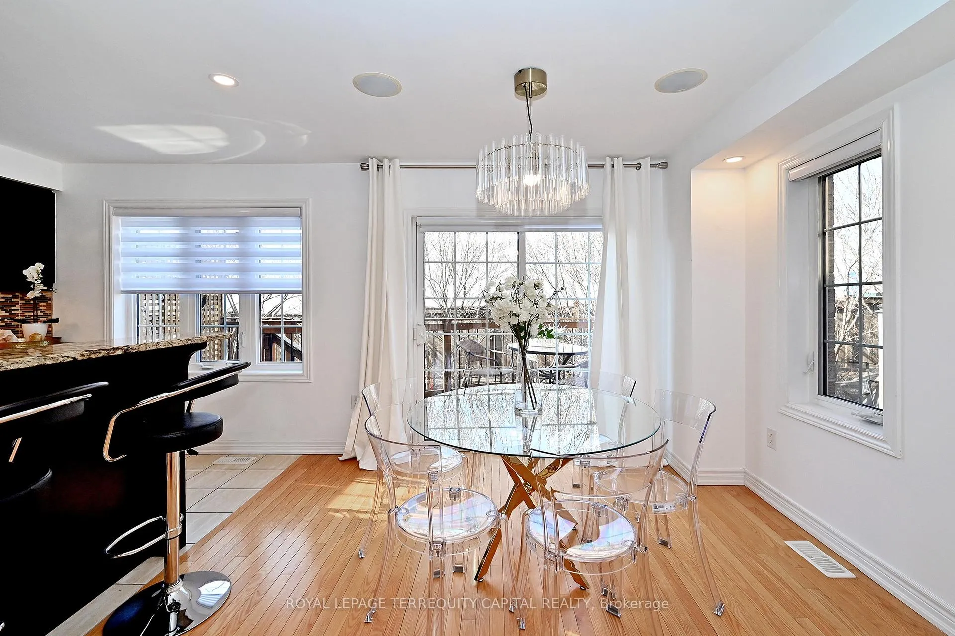 Photo 18 of 77 Benjamin Hood Crescent, Vaughan, Patterson — HOMEH