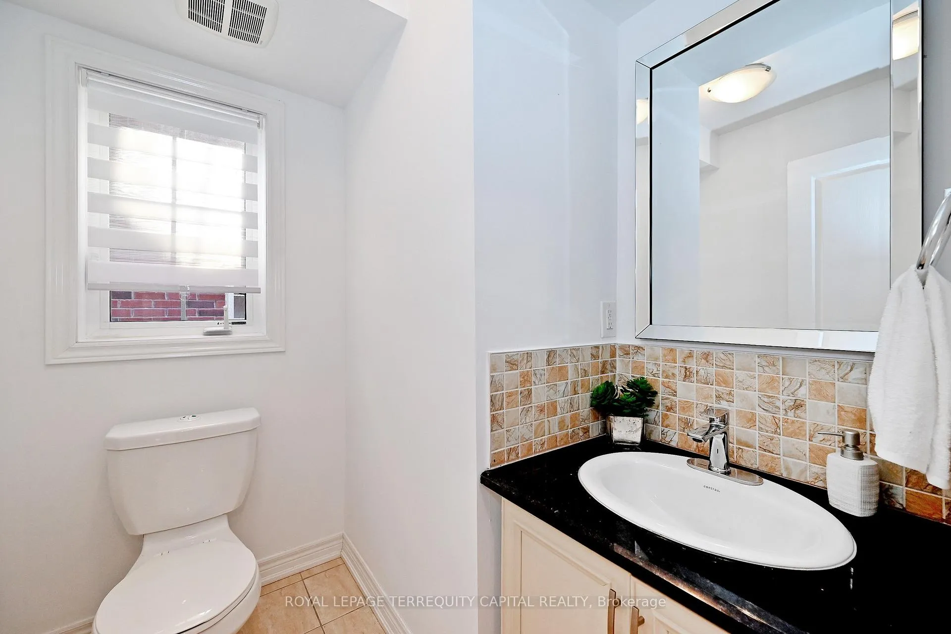 Photo 19 of 77 Benjamin Hood Crescent, Vaughan, Patterson — HOMEH