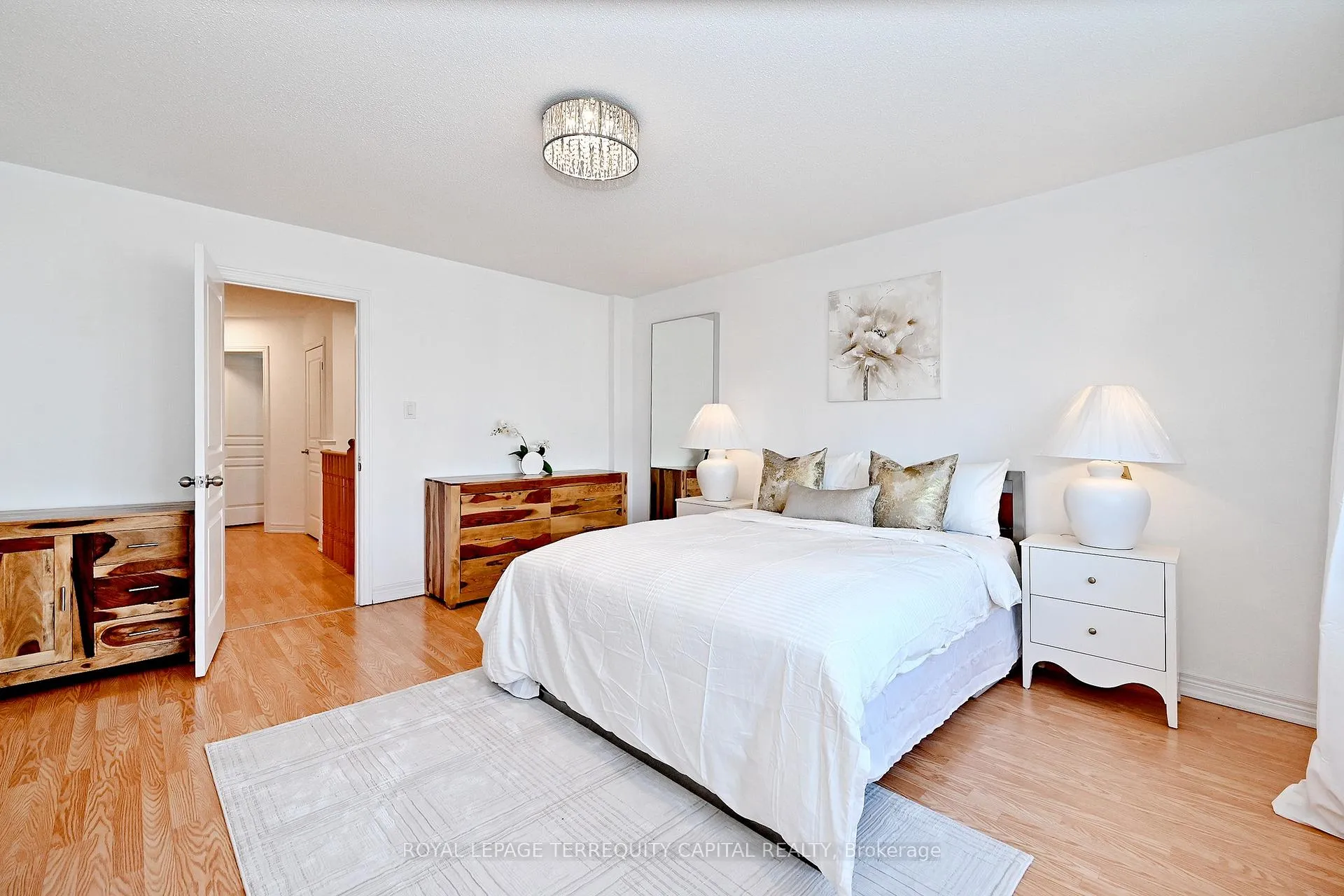 Photo 23 of 77 Benjamin Hood Crescent, Vaughan, Patterson — HOMEH