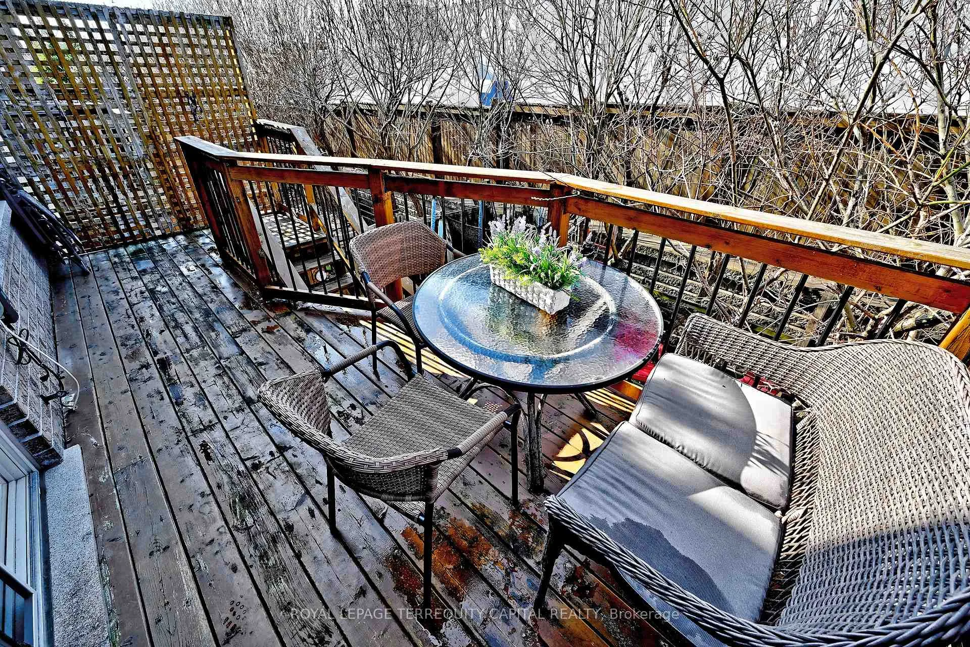 Photo 40 of 77 Benjamin Hood Crescent, Vaughan, Patterson — HOMEH