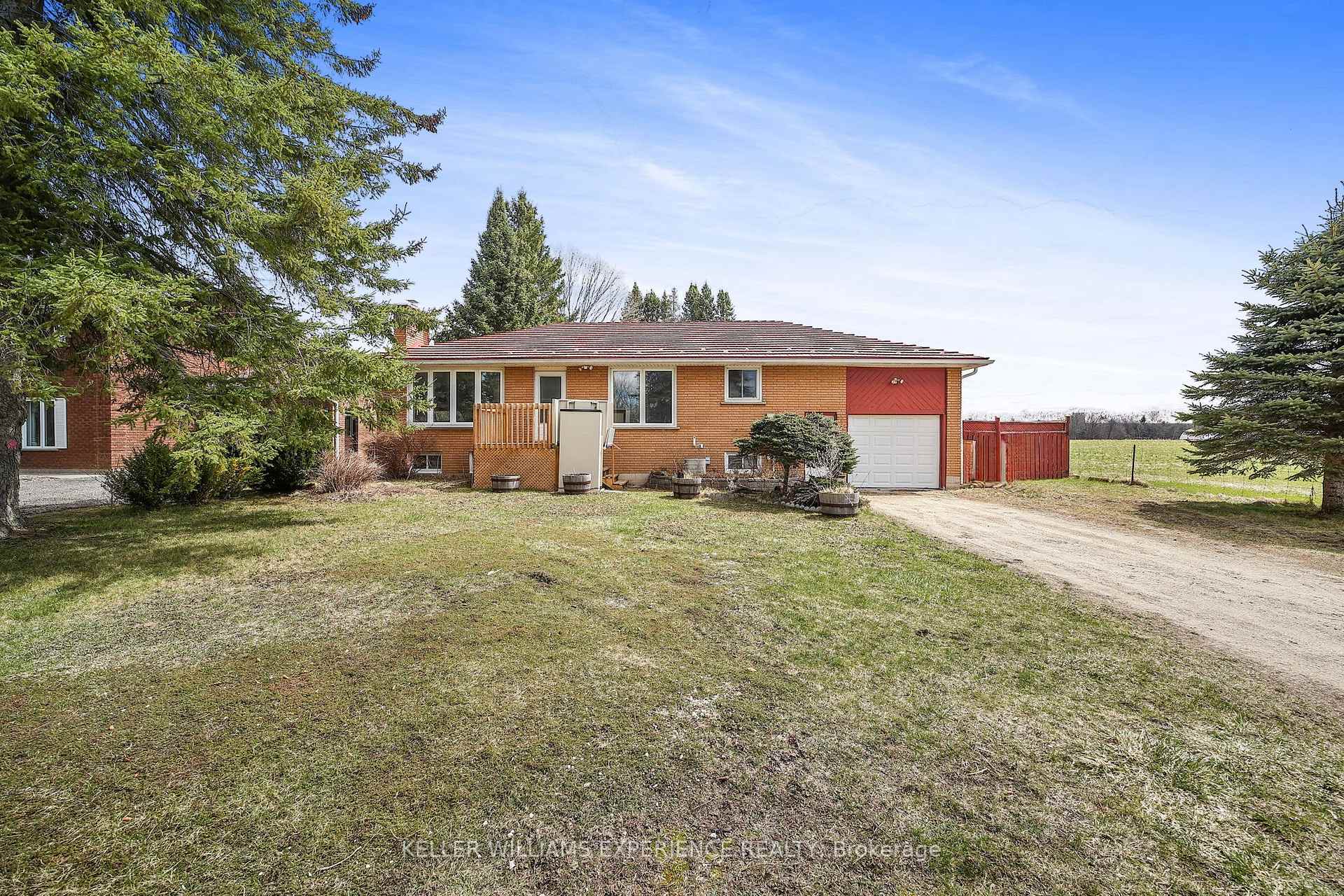 Front of 7925 10 County Road