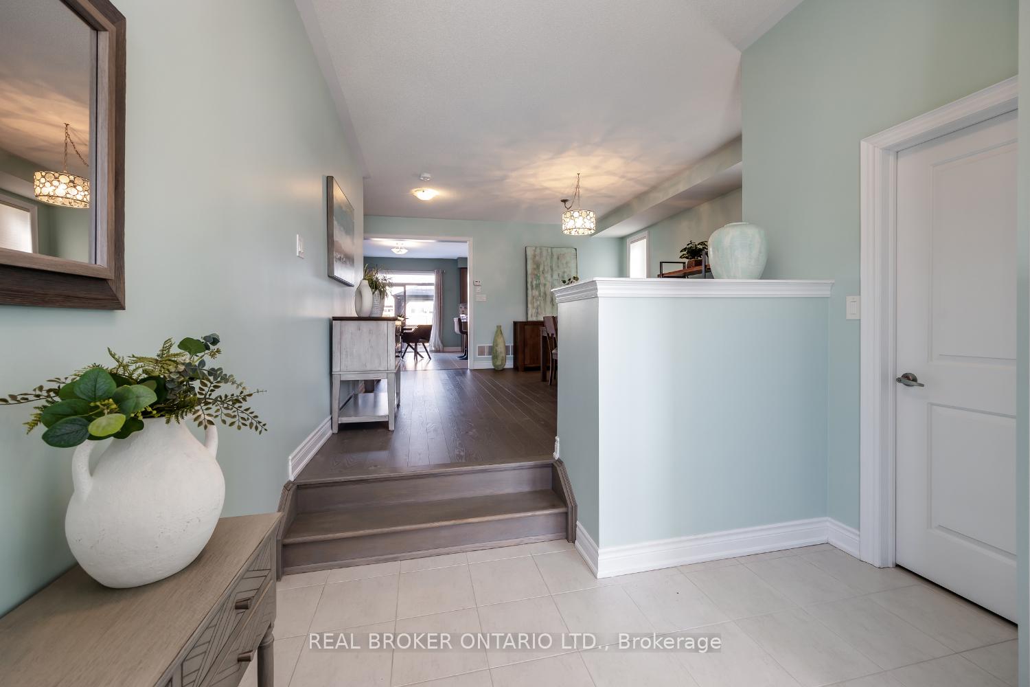 Photo 5 of 3 Melrose Drive, Cavan Monaghan, Cavan Twp — HOMEH