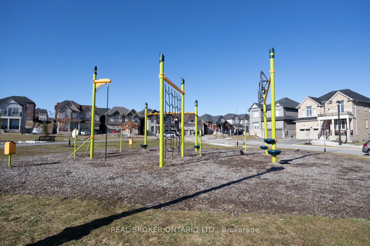 Photo 33 of 3 Melrose Drive, Cavan Monaghan, Cavan Twp — HOMEH