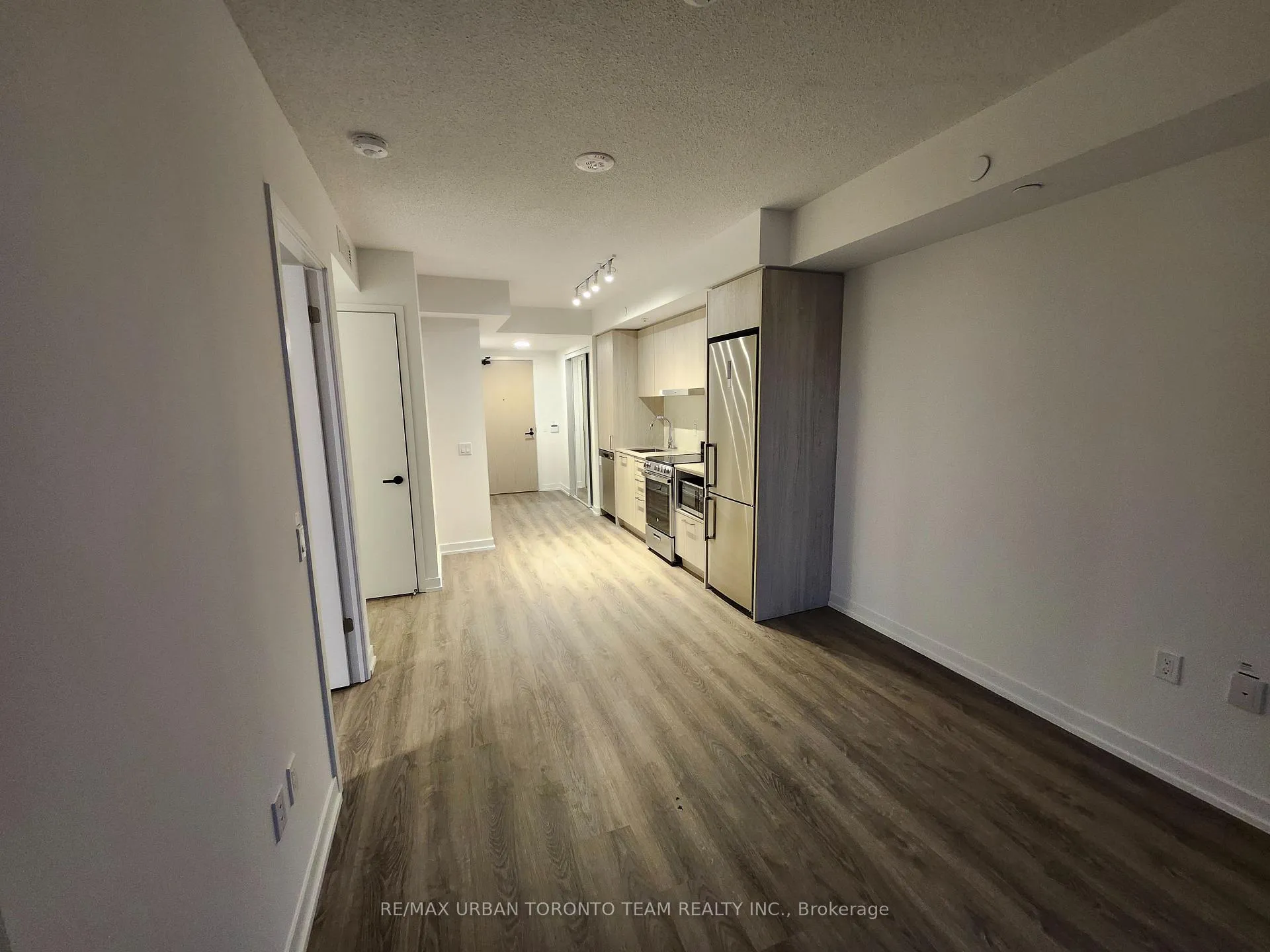 Photo 5 of Unit 3108, 195 Commerce Street, Vaughan, Vaughan Corporate Centre — HOMEH