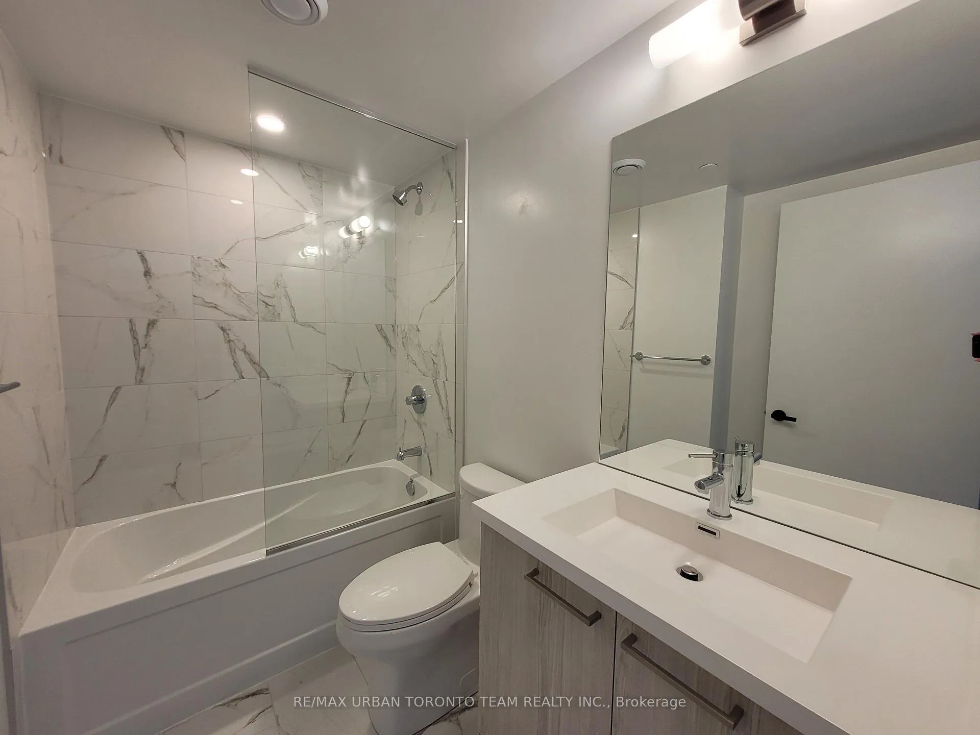 Photo 8 of Unit 3108, 195 Commerce Street, Vaughan, Vaughan Corporate Centre — HOMEH