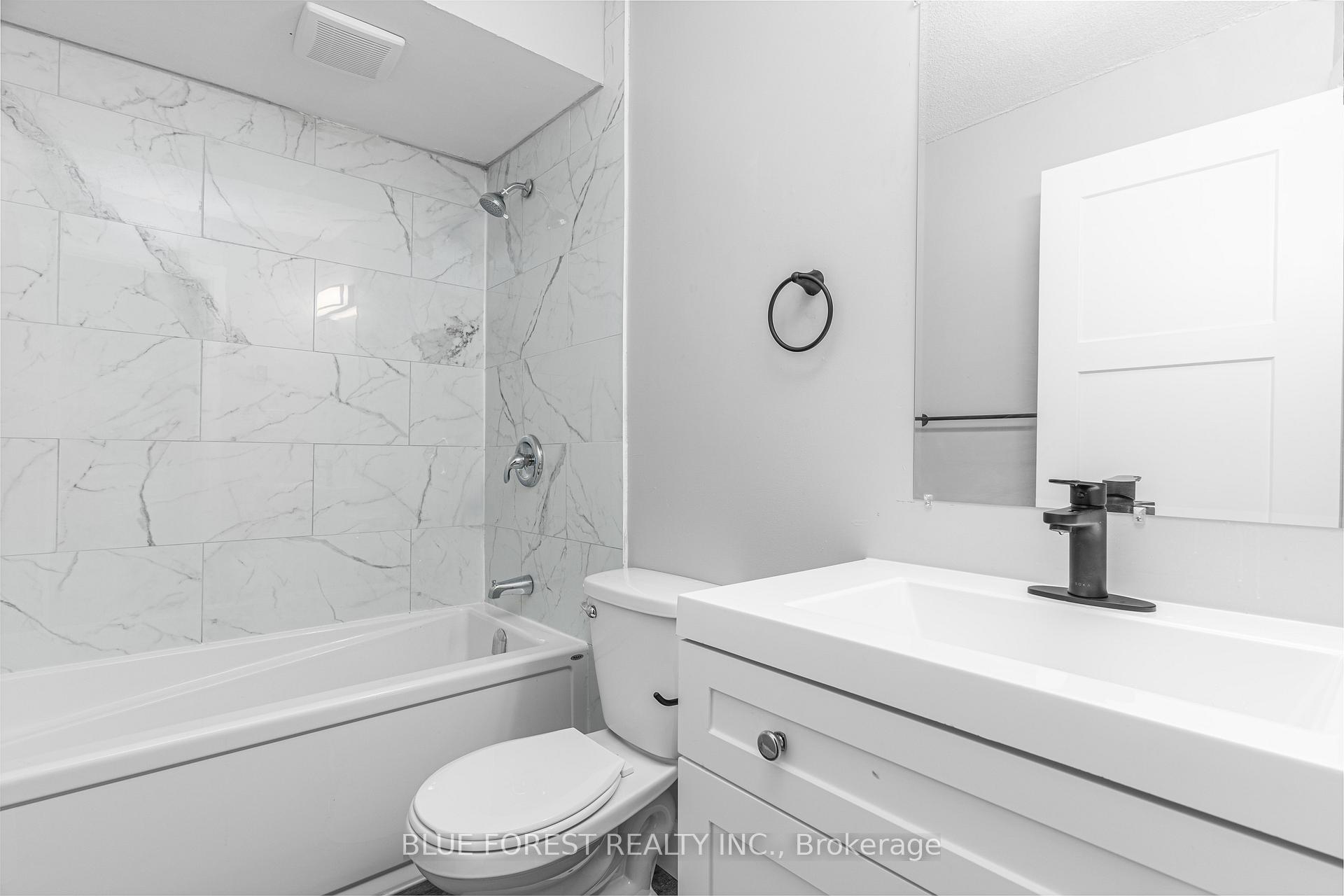 Photo 6 of 210 Park Avenue E, Chatham-Kent, Chatham — HOMEH