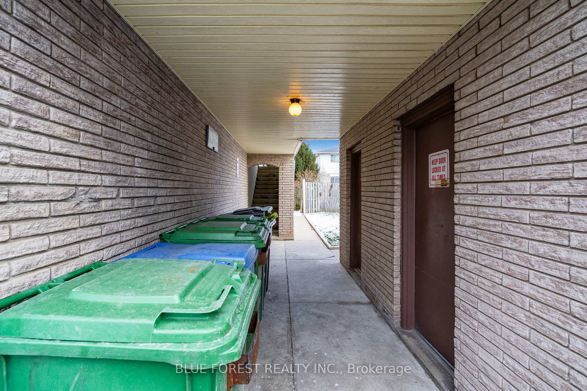 Photo 28 of 210 Park Avenue E, Chatham-Kent, Chatham — HOMEH
