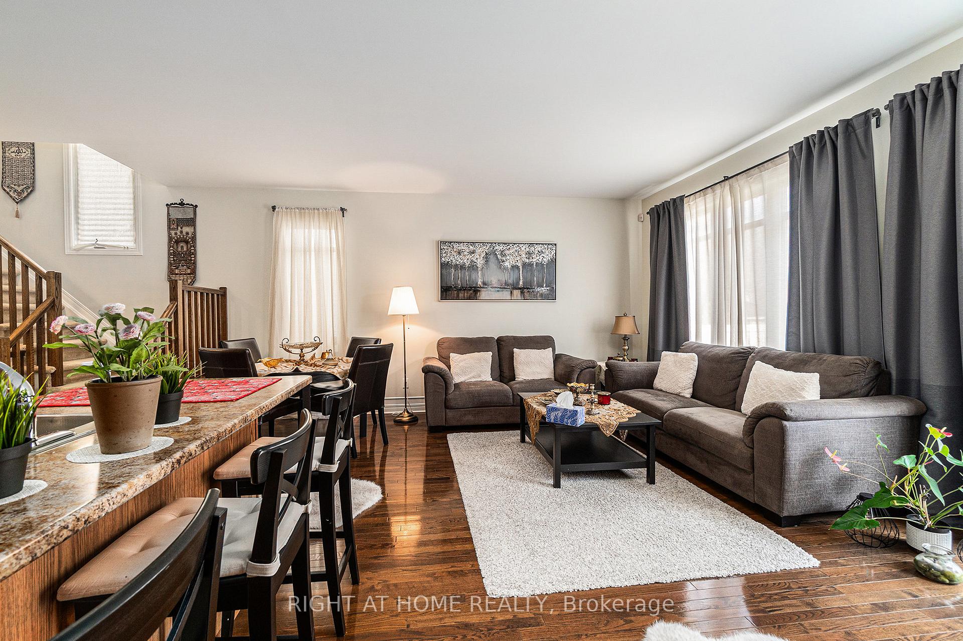 Photo 3 of 174 Parkin Circle, Ottawa, Blossom Park/Kemp Park/Findlay Creek — HOMEH