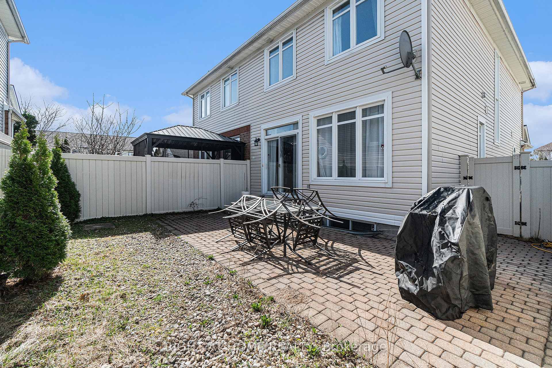 Photo 17 of 174 Parkin Circle, Ottawa, Blossom Park/Kemp Park/Findlay Creek — HOMEH