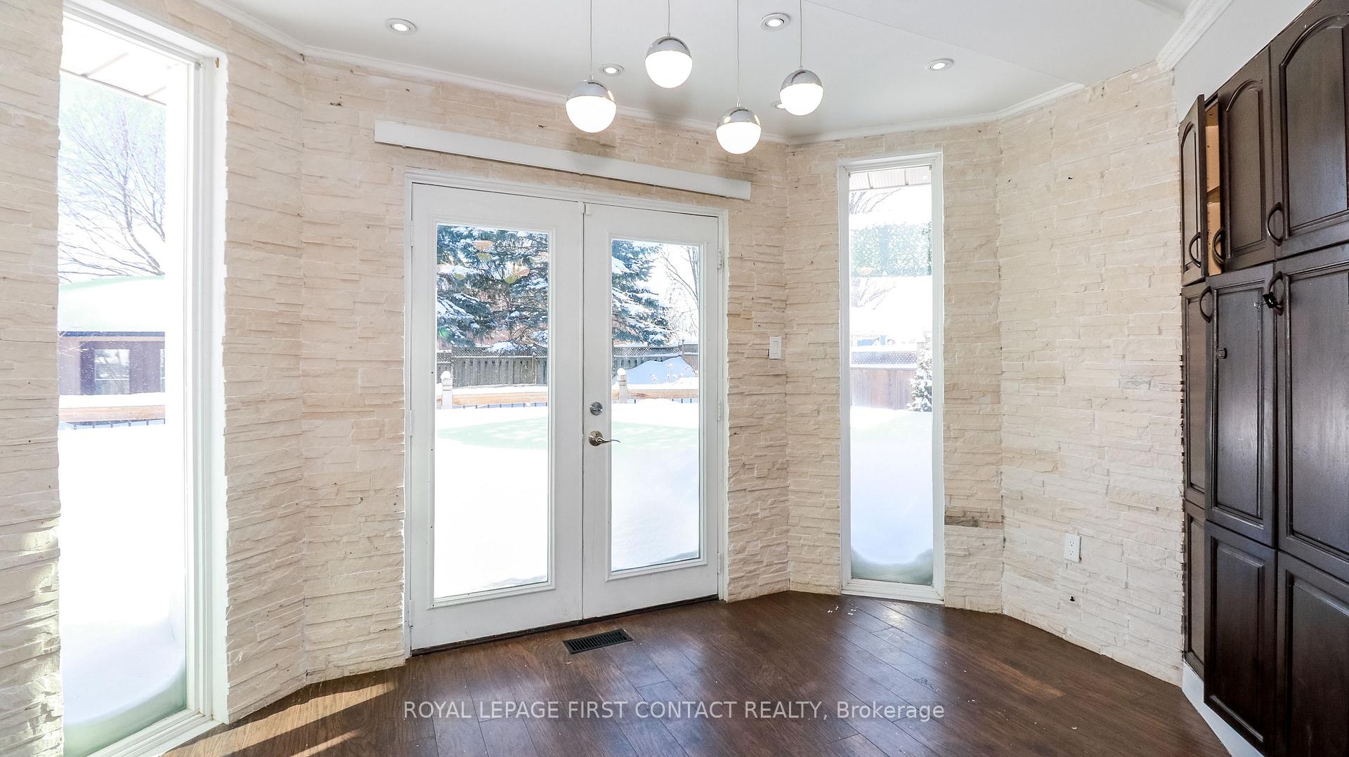 Photo 17 of 104 Brown Street, Barrie, Holly — HOMEH
