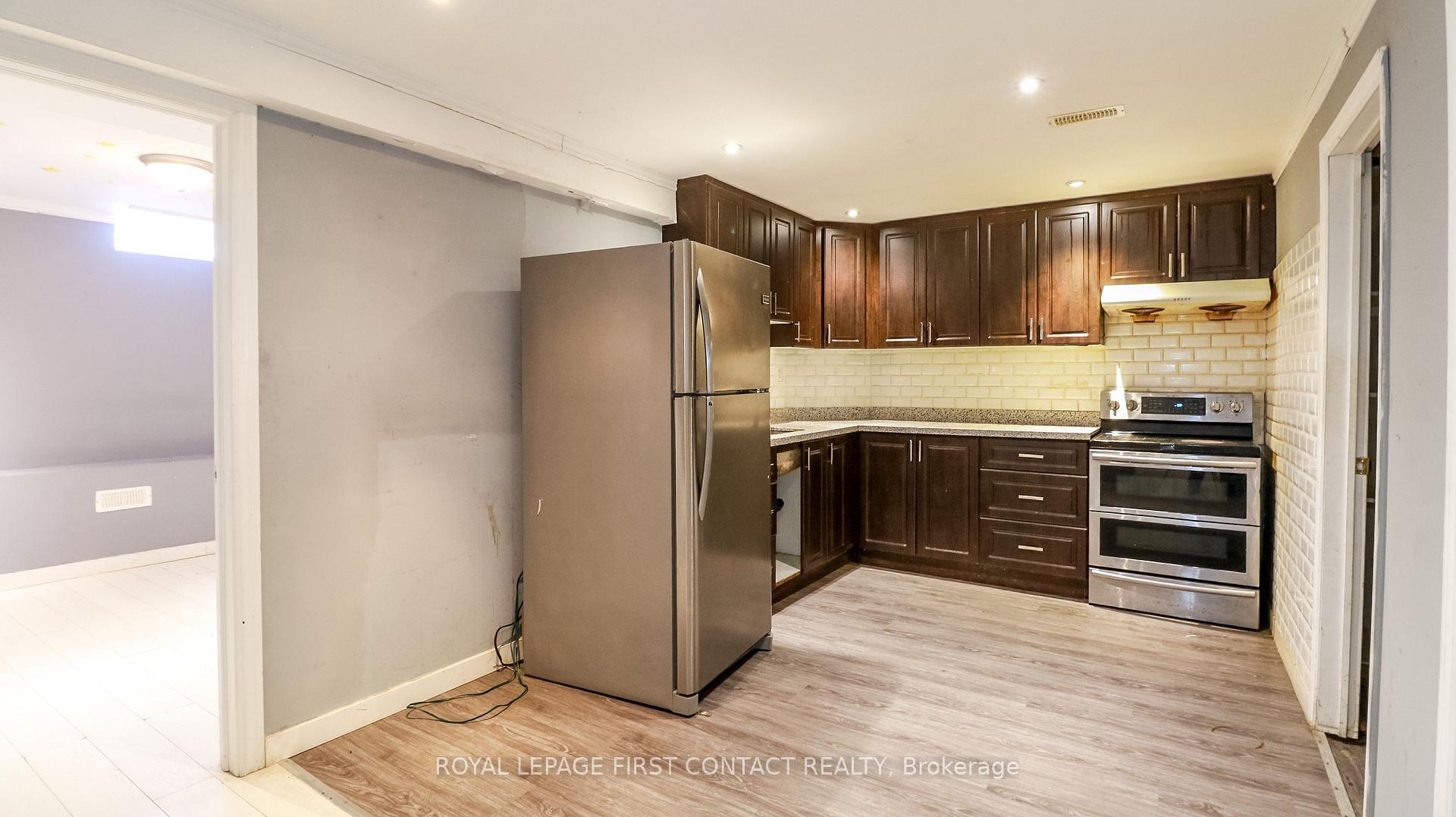 Photo 42 of 104 Brown Street, Barrie, Holly — HOMEH