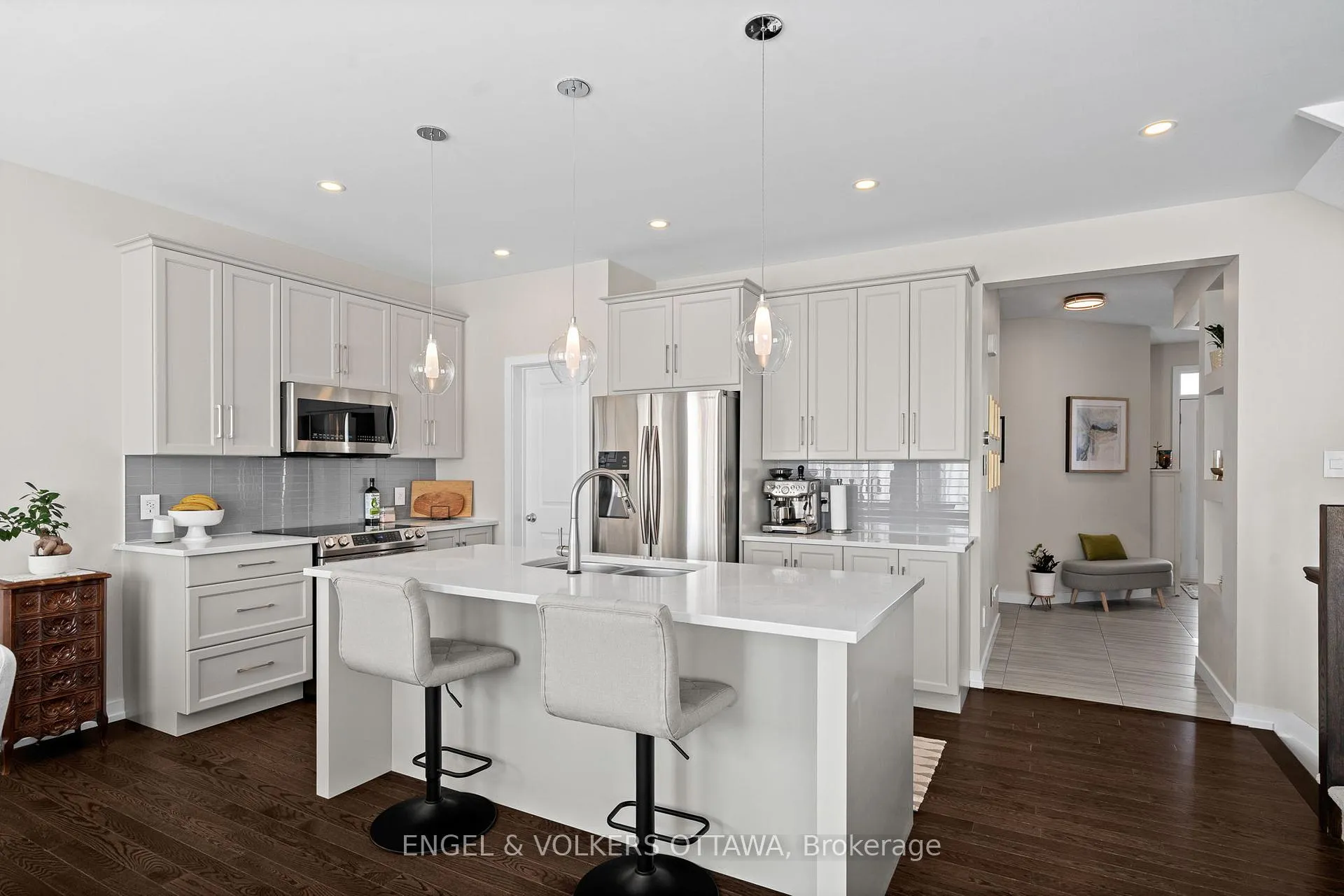 Photo 7 of 267 Sceptre Way, Ottawa, Kanata - Emerald Meadows/Trailwest — HOMEH