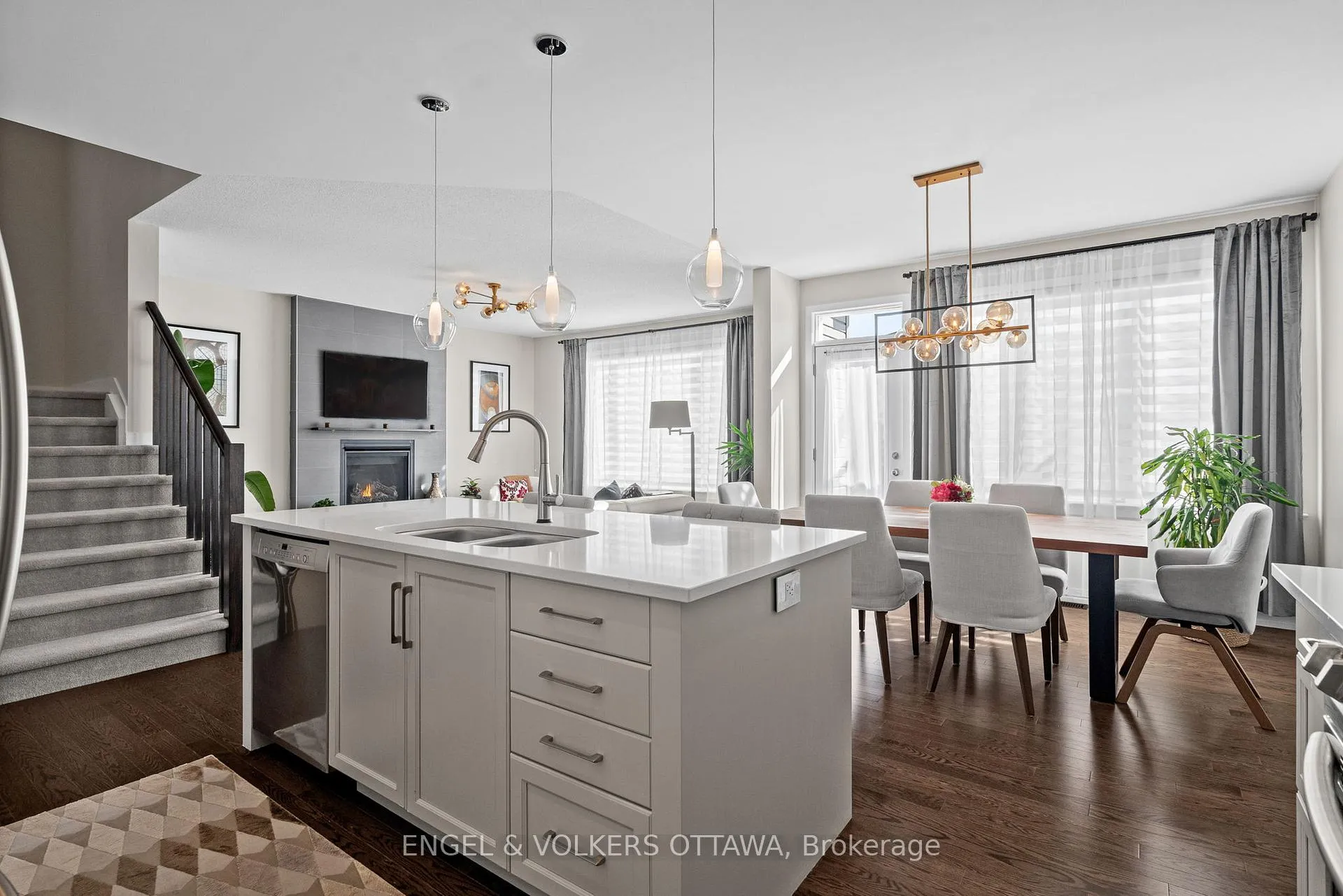 Photo 9 of 267 Sceptre Way, Ottawa, Kanata - Emerald Meadows/Trailwest — HOMEH
