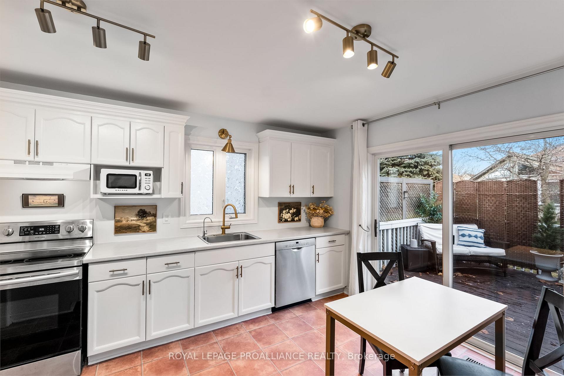 Photo 18 of 1 Lockwood Drive, Brighton — HOMEH