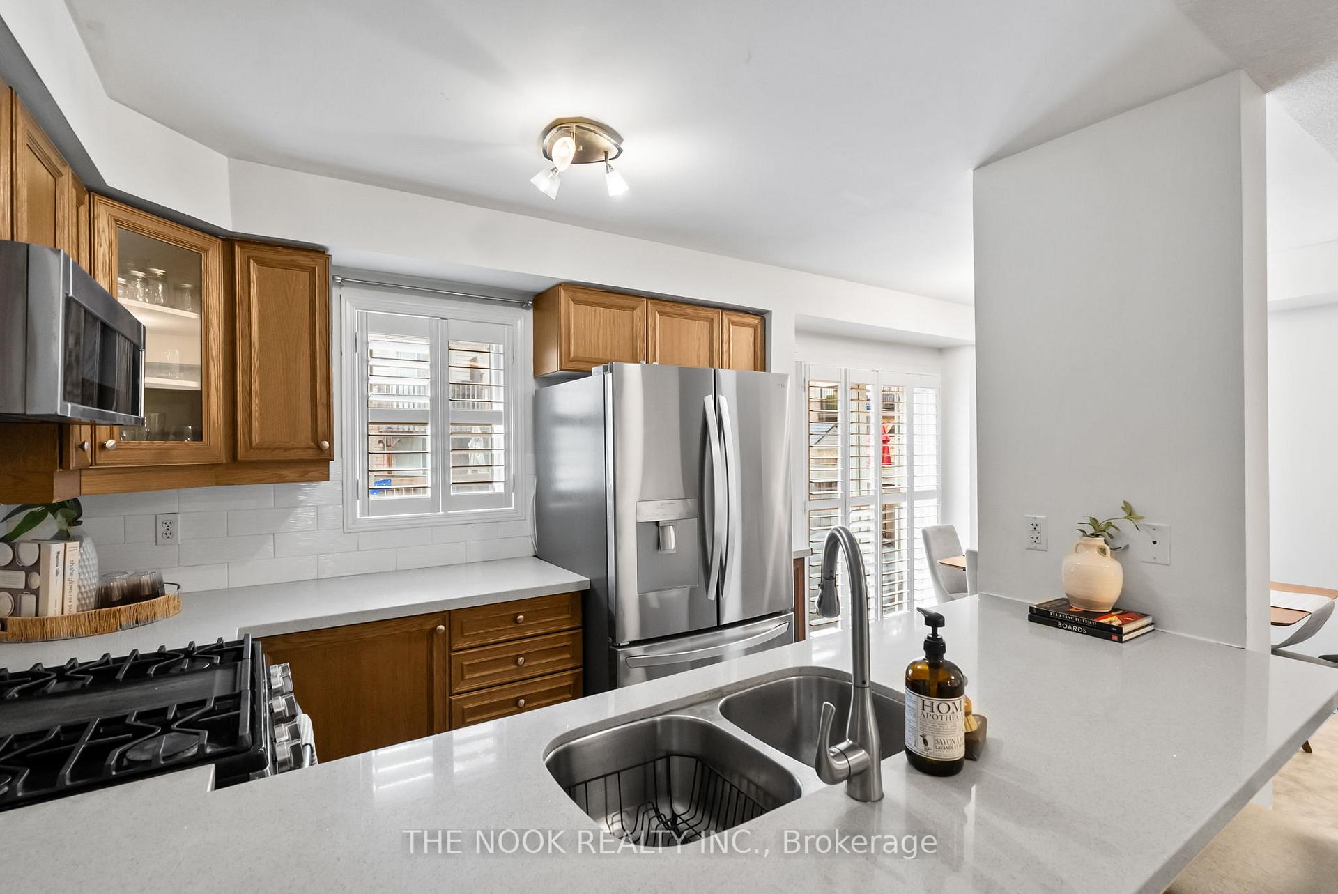 Photo 11 of 27 Abela Lane, Ajax, Central — HOMEH