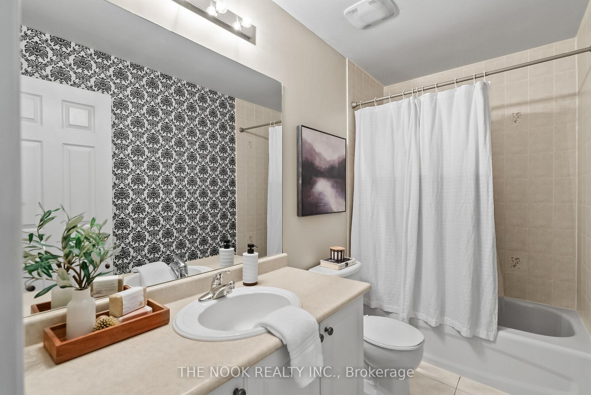 Photo 19 of 27 Abela Lane, Ajax, Central — HOMEH