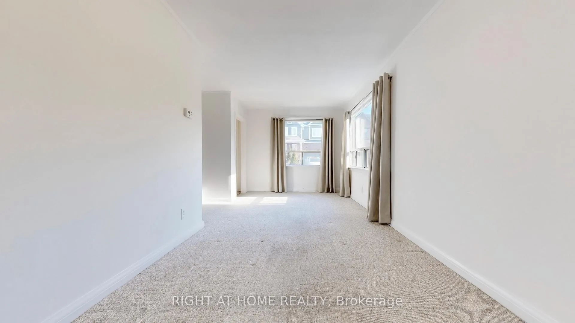 Photo 3 of 12 Rouge Street, Markham, Vinegar Hill — HOMEH