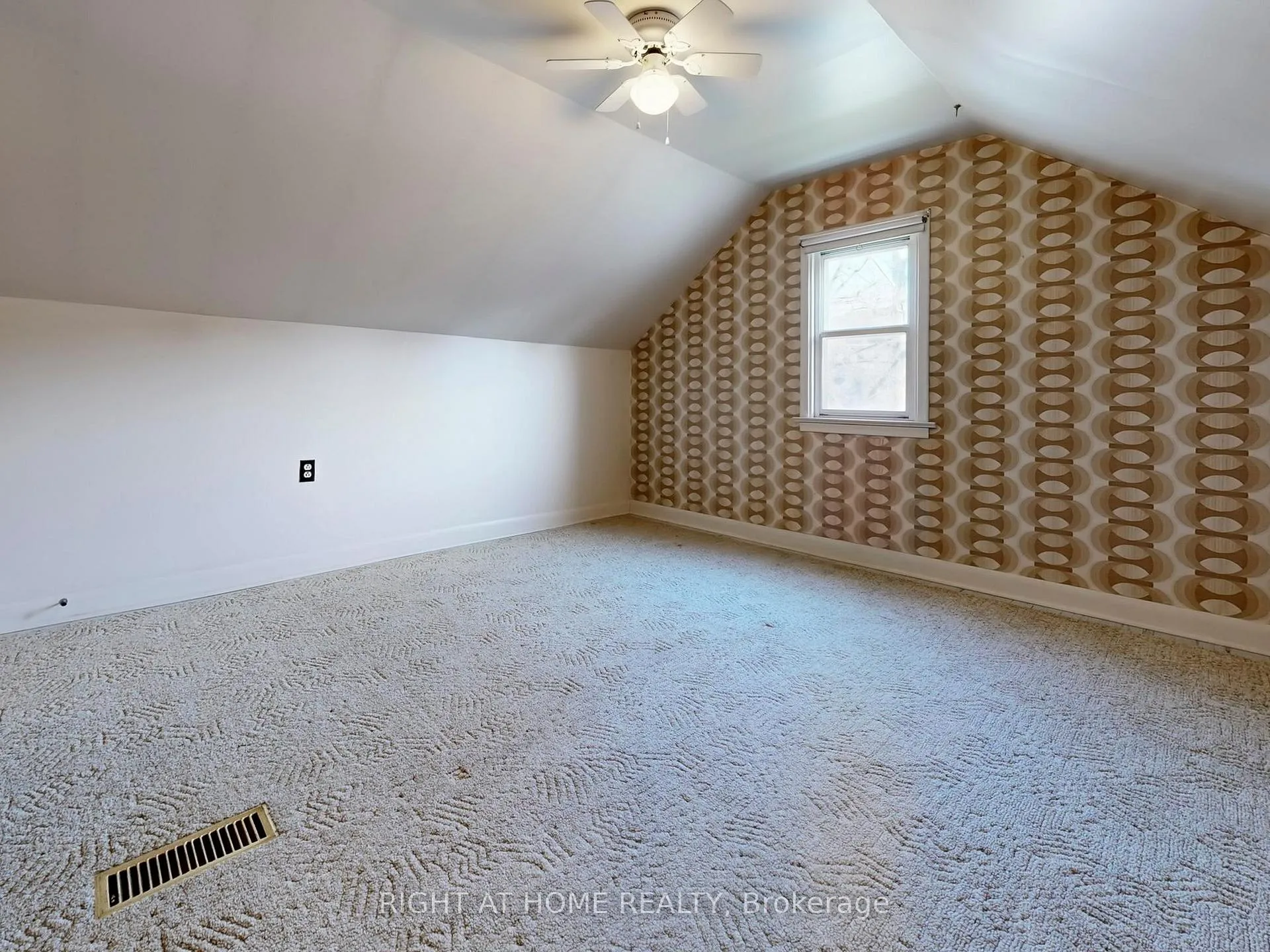Photo 12 of 12 Rouge Street, Markham, Vinegar Hill — HOMEH