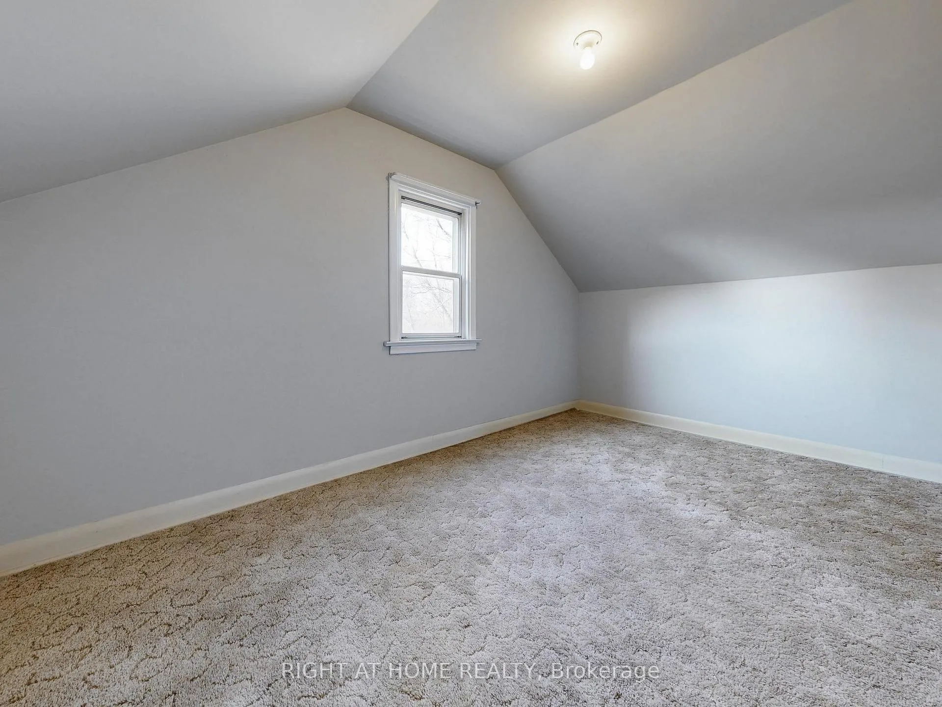 Photo 13 of 12 Rouge Street, Markham, Vinegar Hill — HOMEH