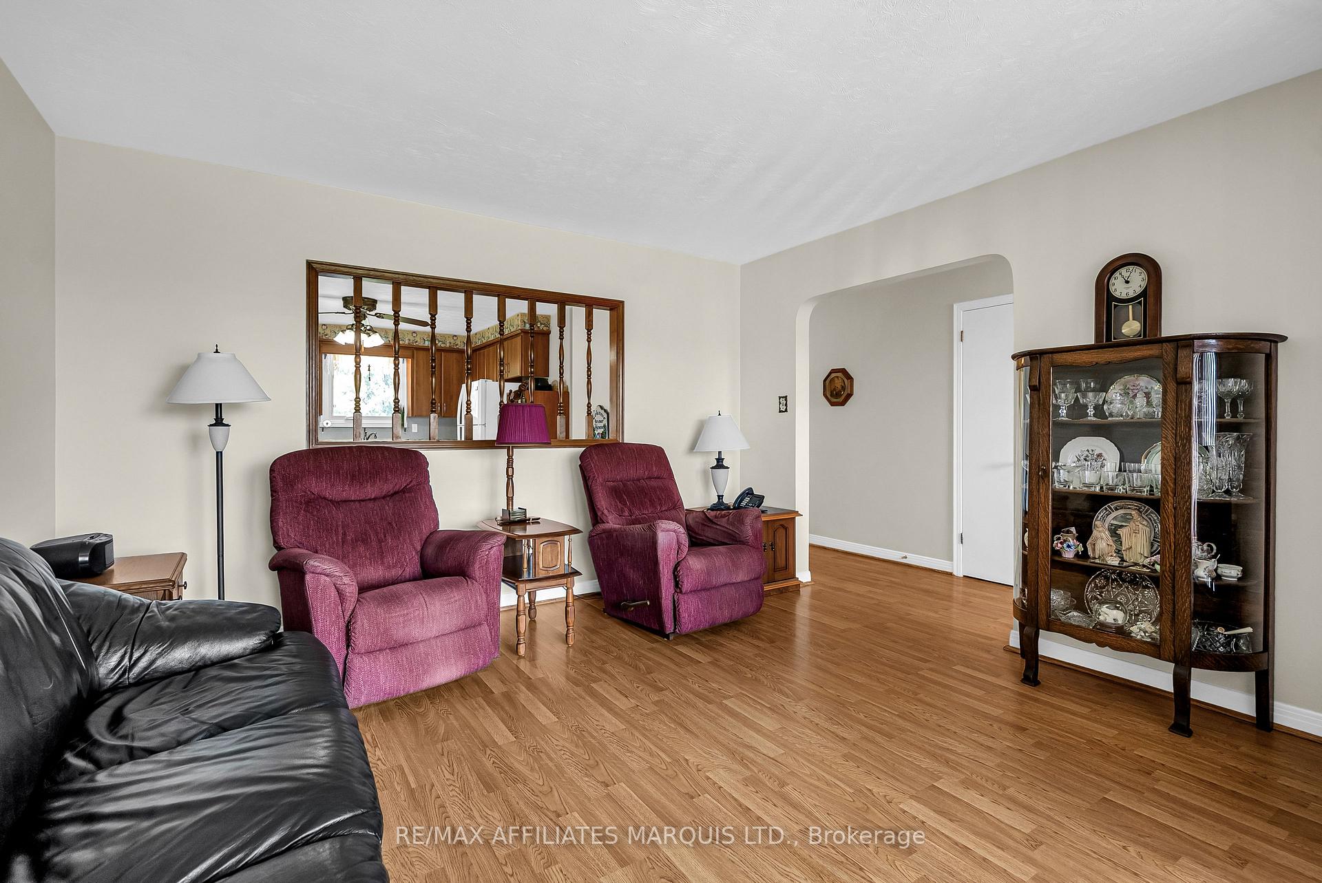 Photo 5 of 1405 Norman Avenue, Cornwall — HOMEH
